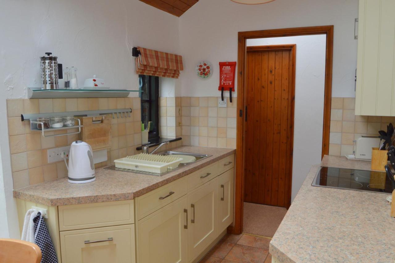 Shipload Cottage Hartland Buitenkant foto